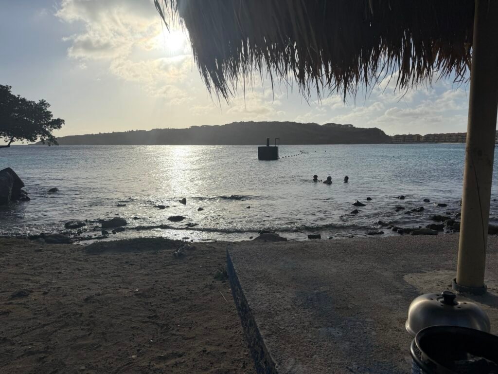 Scooteren, logees en het gewone ritme 🌴 Img 8186 1024x768